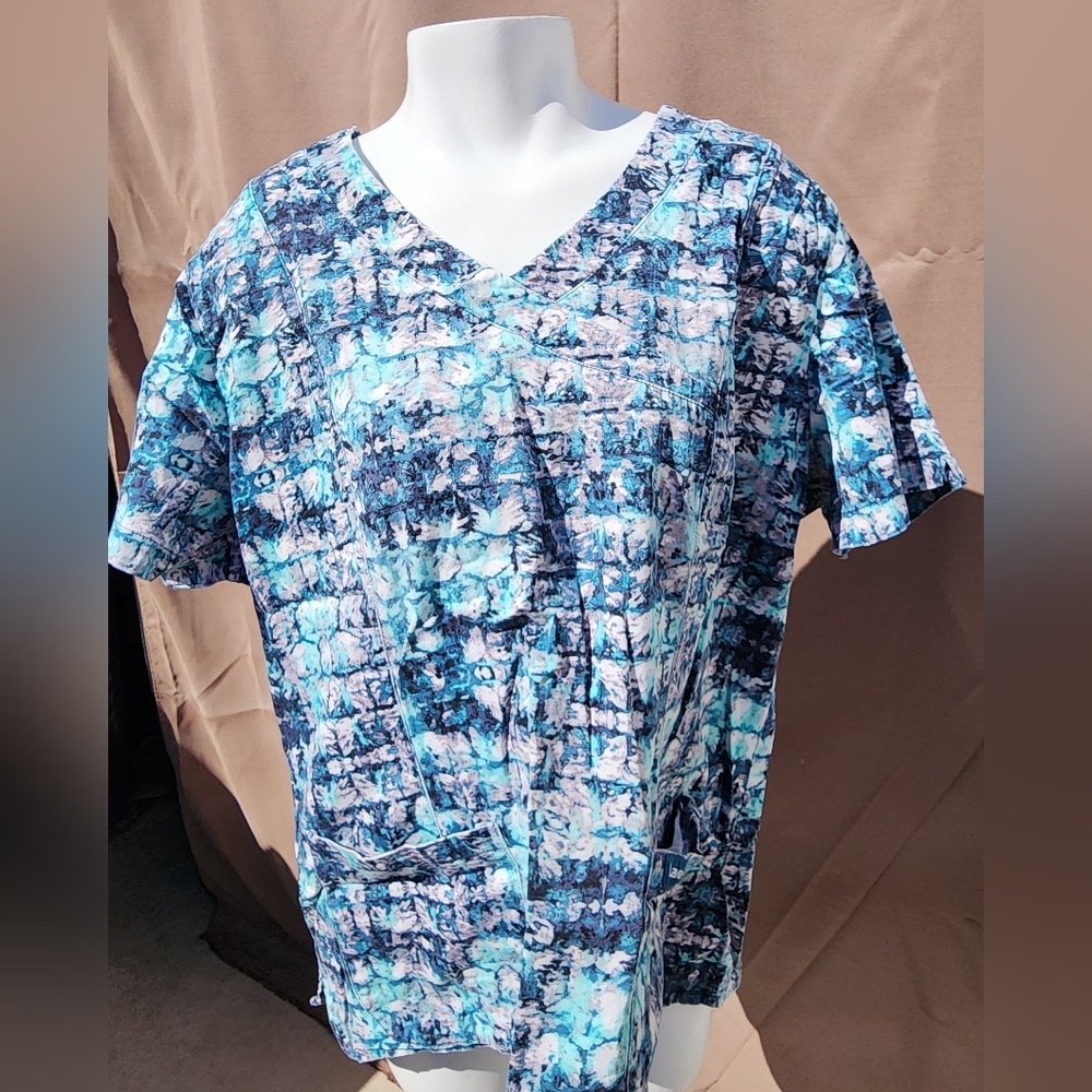 Landau Print Scub Top